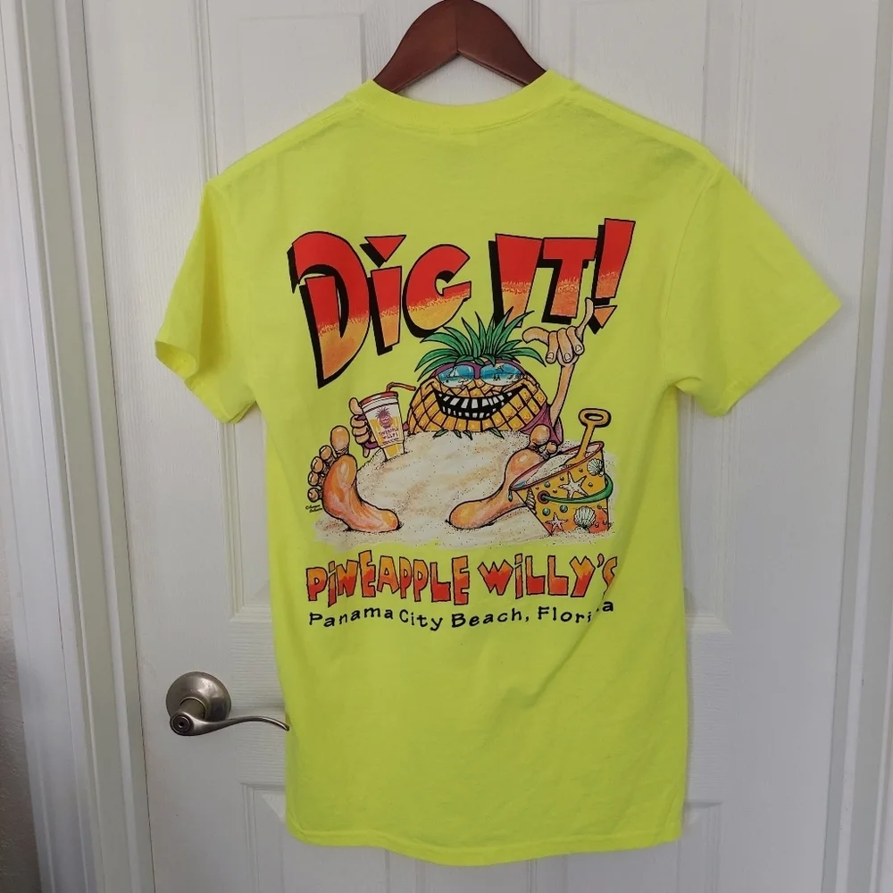 Pineapple Willy's Panama Beach T-Shirt Small - Picture 2 of 7